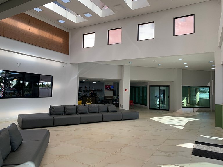 Golden Dolphin Supreme