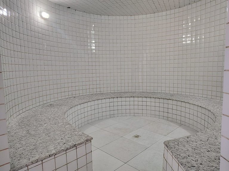 Golden Dolphin Supreme