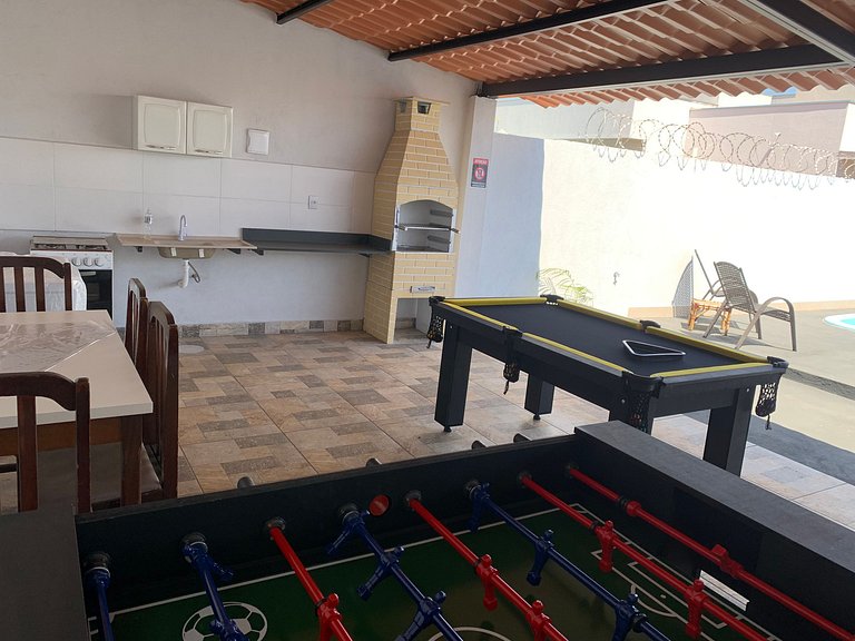 Linda Casa com Piscina aquecida e área de Lazer