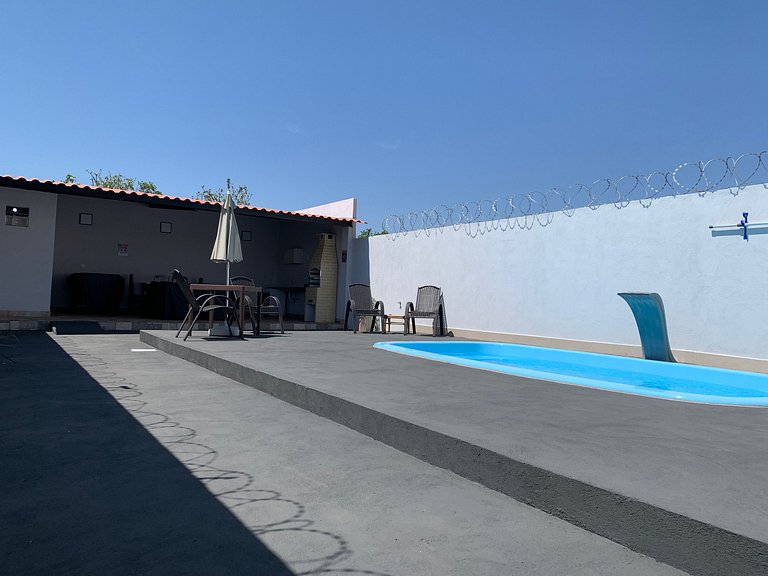Linda Casa com Piscina aquecida e área de Lazer