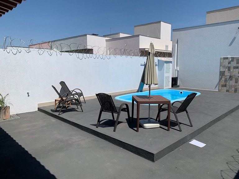 Linda Casa com Piscina aquecida e área de Lazer