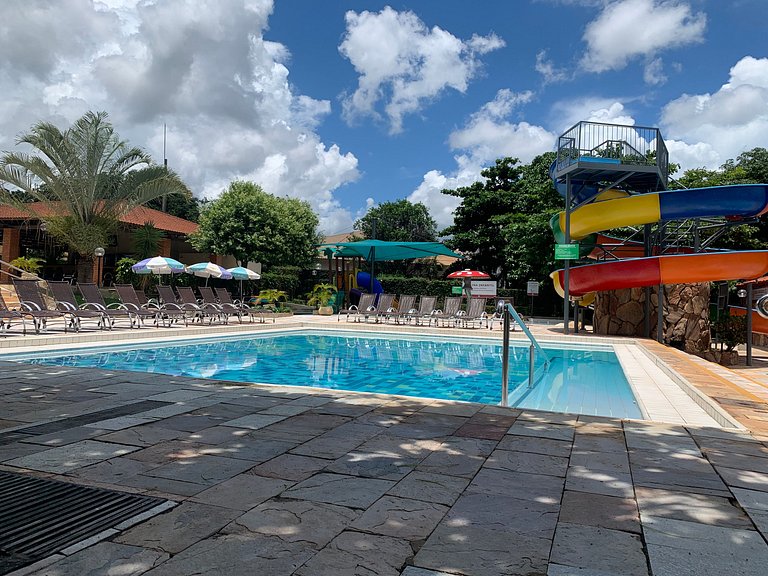 Império Romano apto 306 com 2 qtos.