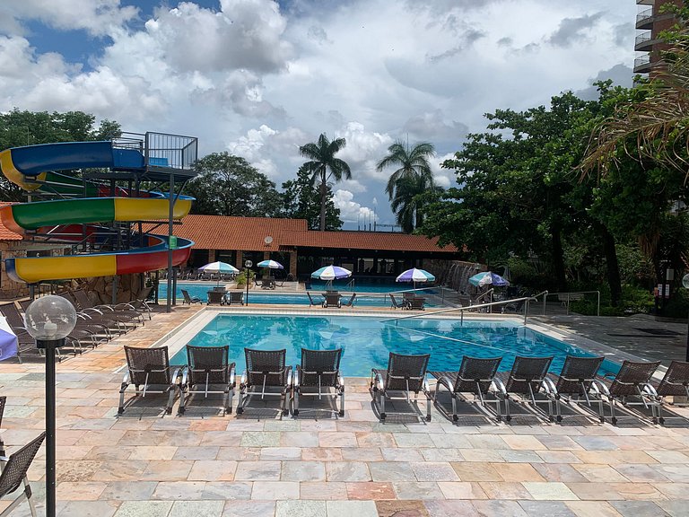 Império Romano apto 306 com 2 qtos.