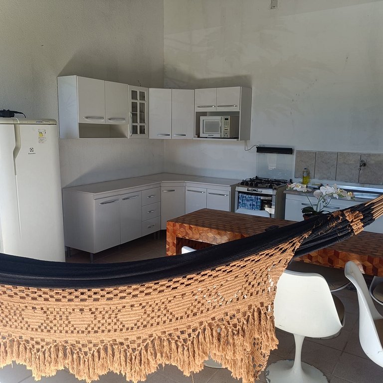 Linda Kitnet completa no setor Bueno em Goiânia